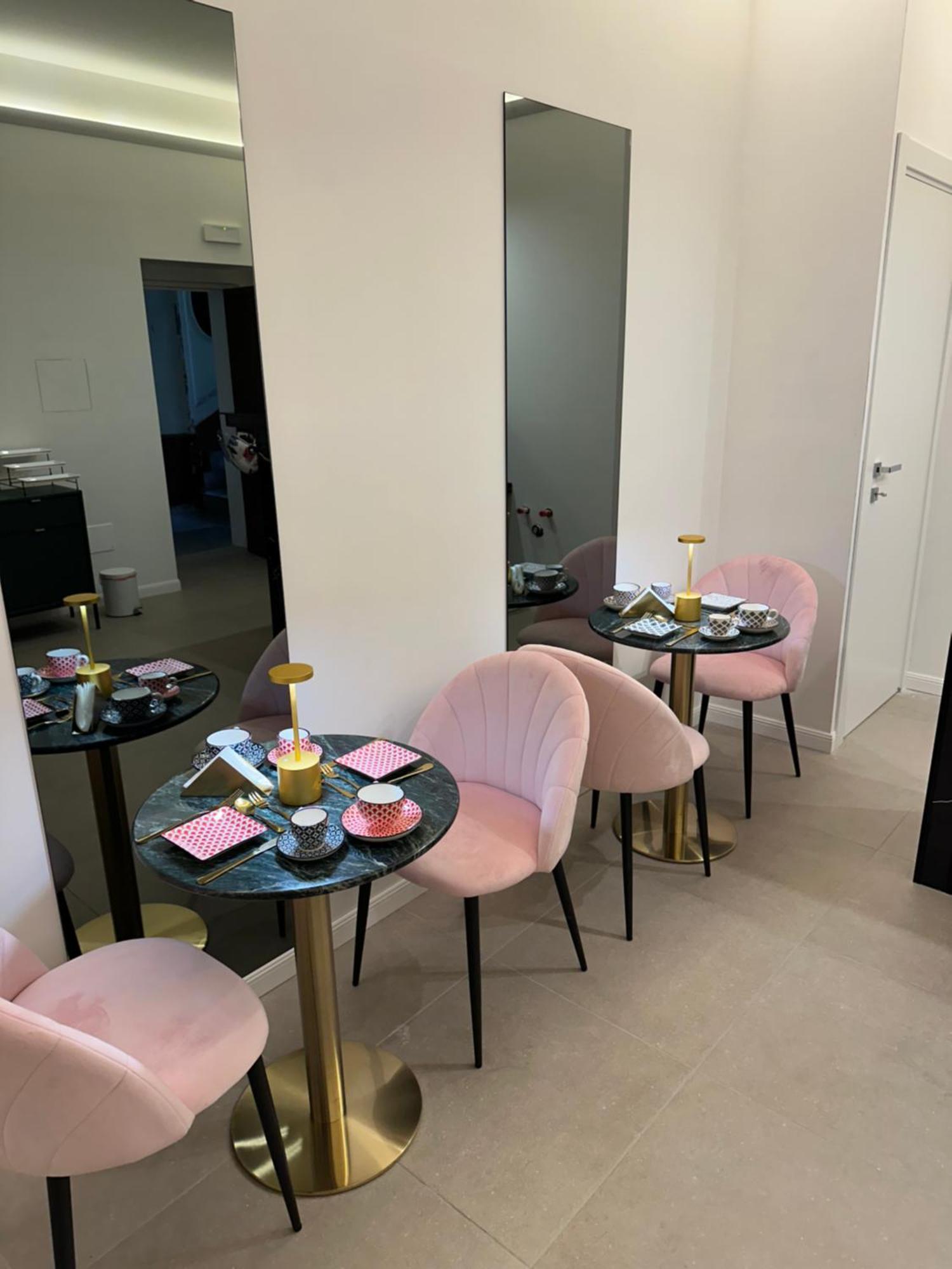 Hotiday Room Collection - Napoli Museo Suite Экстерьер фото